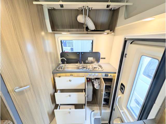 Toyota Camroad 11