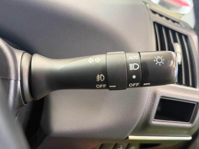 Toyota Prius α 10