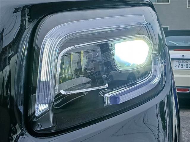 Mercedes-Benz GLB 12