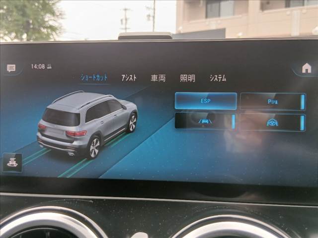 Mercedes-Benz GLB 5
