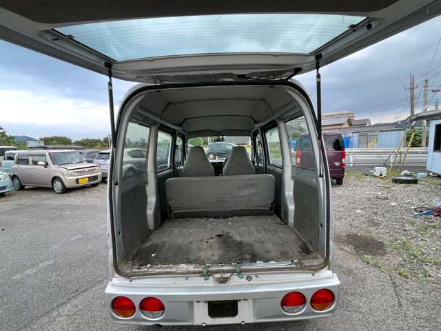 Mitsubishi Minicab Van 9