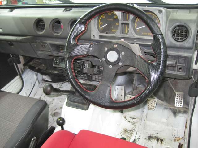 Suzuki Jimny 11