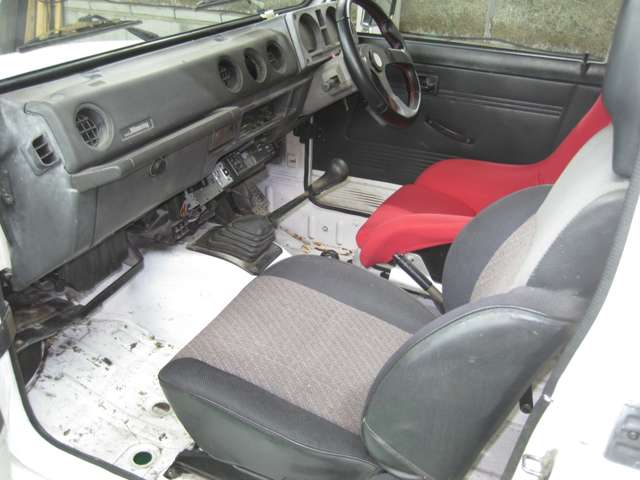 Suzuki Jimny 8