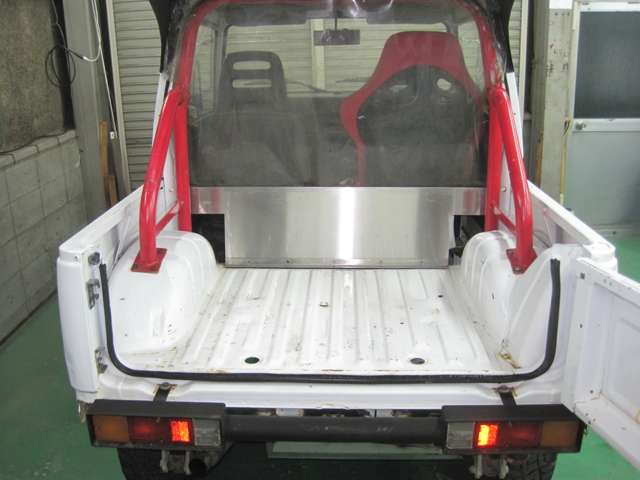 Suzuki Jimny 10