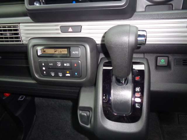 Honda N-VAN 6
