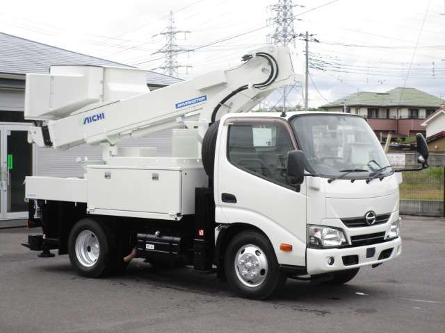 Hino Dutro 2