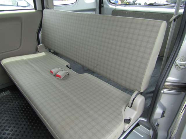 Suzuki Every 8