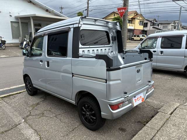 Daihatsu Hijet Deck Van 4