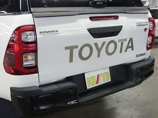 Toyota Hilux 9