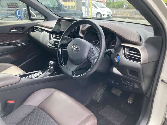 Toyota C-HR 11