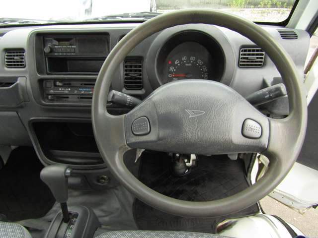 Daihatsu Hijet Truck 5