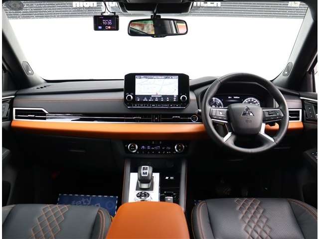 Mitsubishi Outlander 7