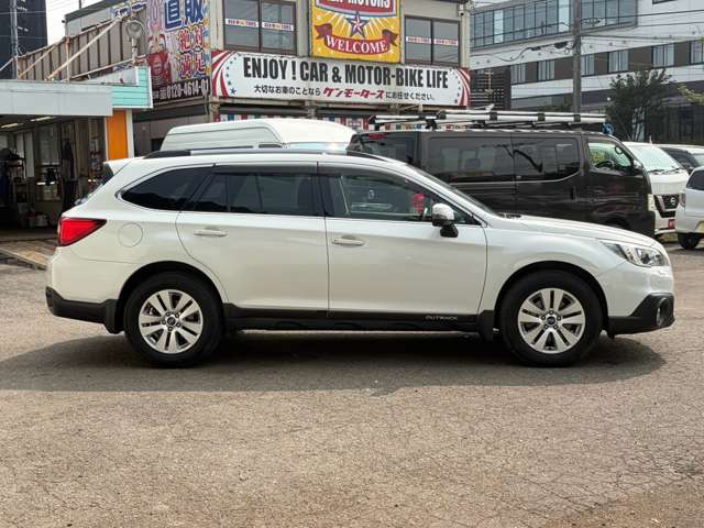 Subaru Legacy Outback 11