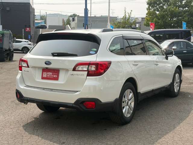Subaru Legacy Outback 10