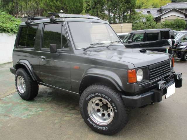 Mitsubishi Pajero 5