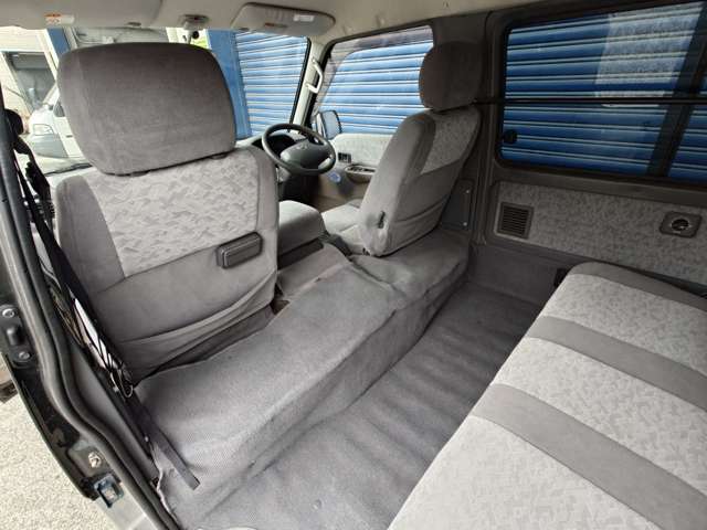Nissan Vanette 11