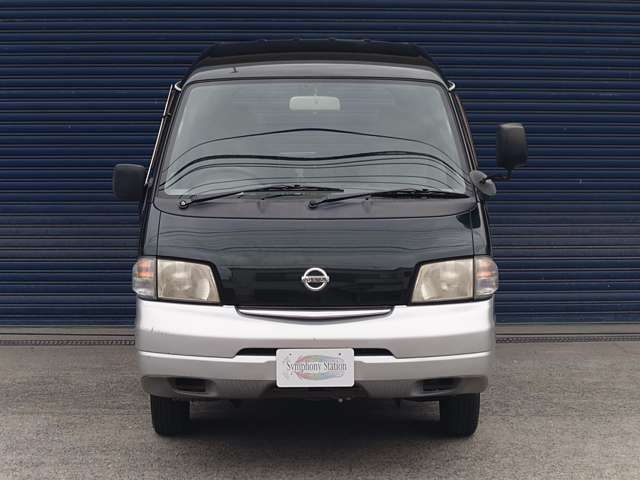 Nissan Vanette 5