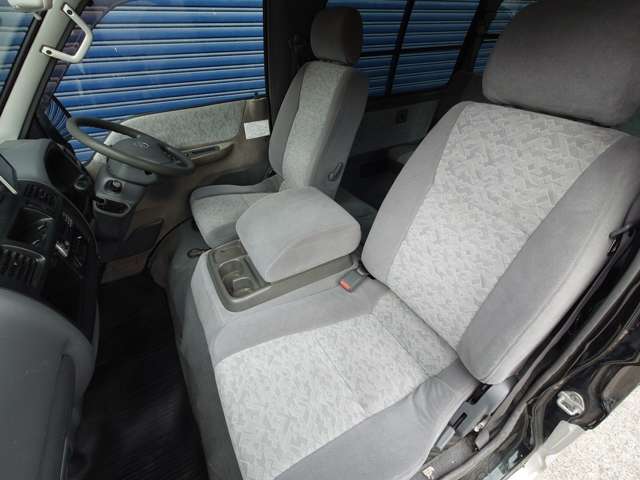 Nissan Vanette 8