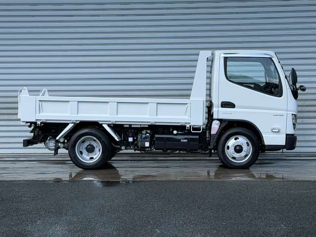 Mitsubishi Fuso Canter 4