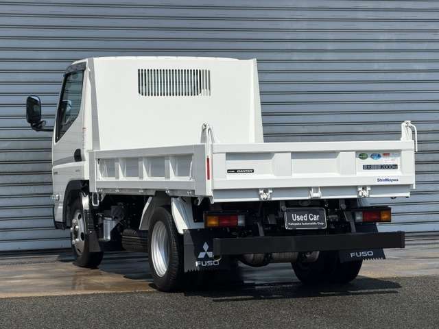 Mitsubishi Fuso Canter 9