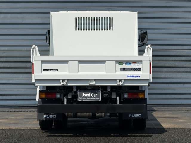 Mitsubishi Fuso Canter 10