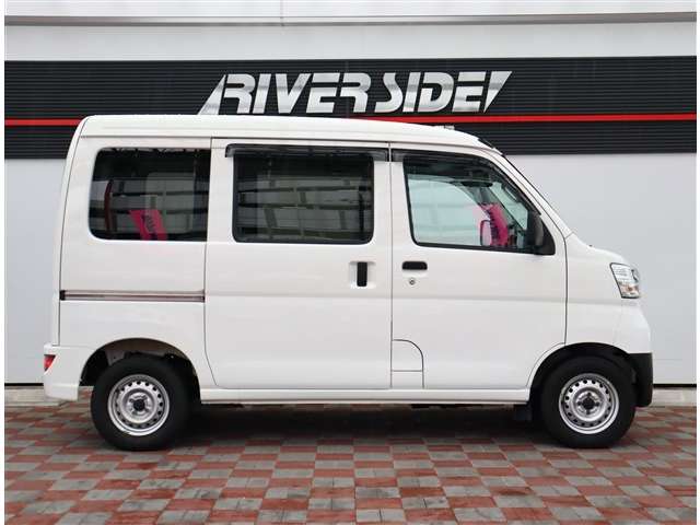 Daihatsu Hijet Cargo 5