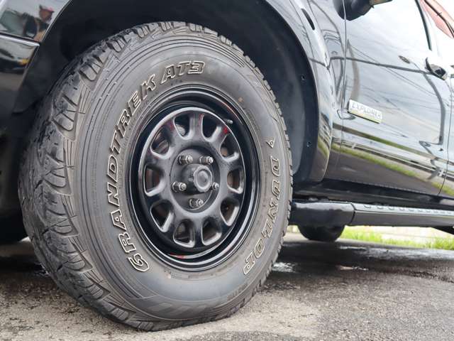 Ford Explorer Sport Trac 11
