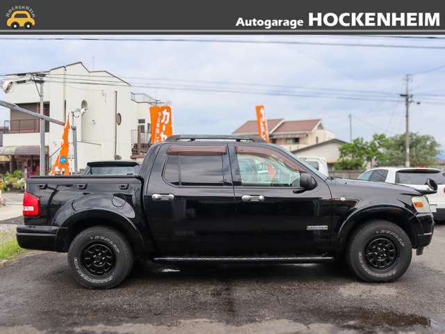 Ford Explorer Sport Trac 7