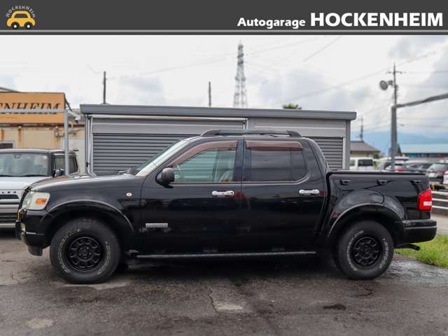 Ford Explorer Sport Trac 8