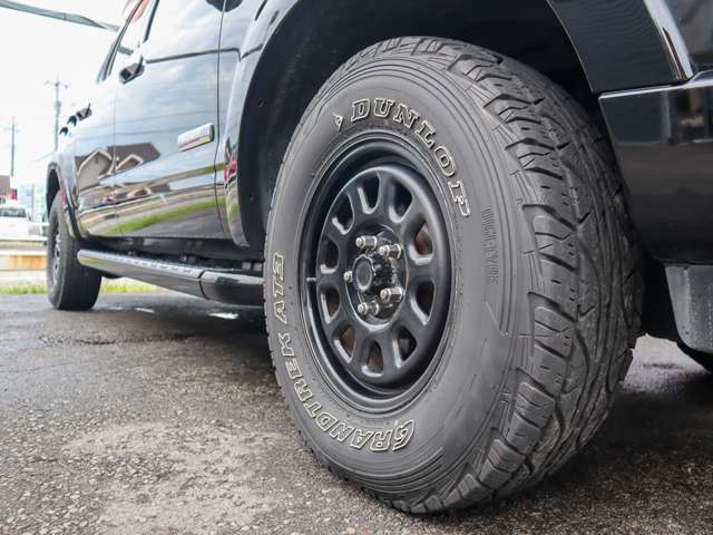 Ford Explorer Sport Trac 9