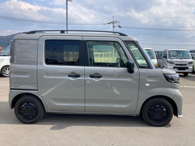 Suzuki Spacia Base 9