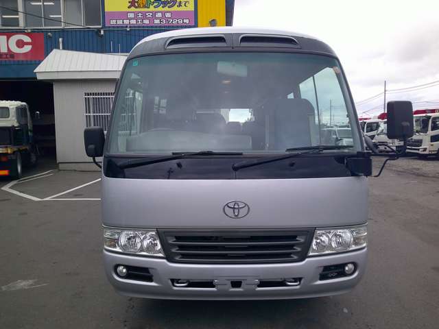 Toyota Coaster 2