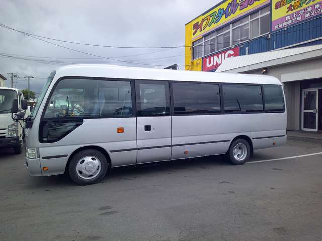 Toyota Coaster 4