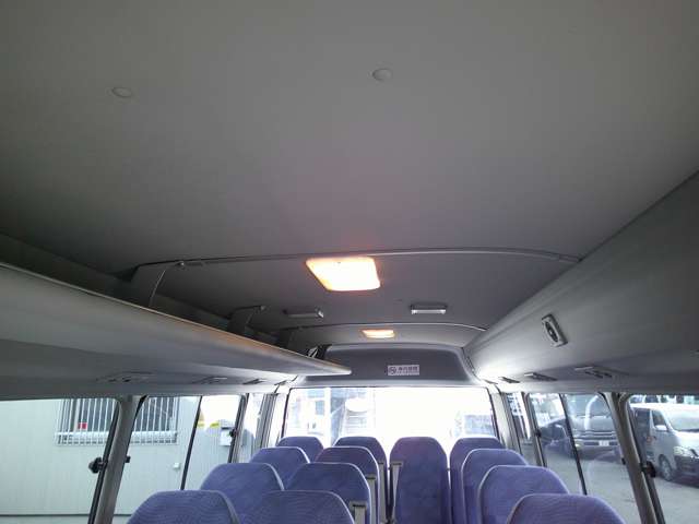 Toyota Coaster 10