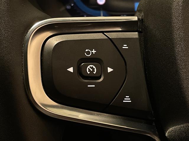 Volvo XC40 12