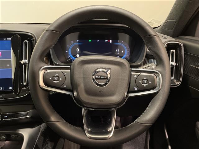 Volvo XC40 10