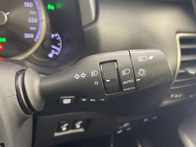 Lexus NX 11