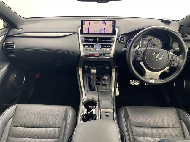 Lexus NX 7