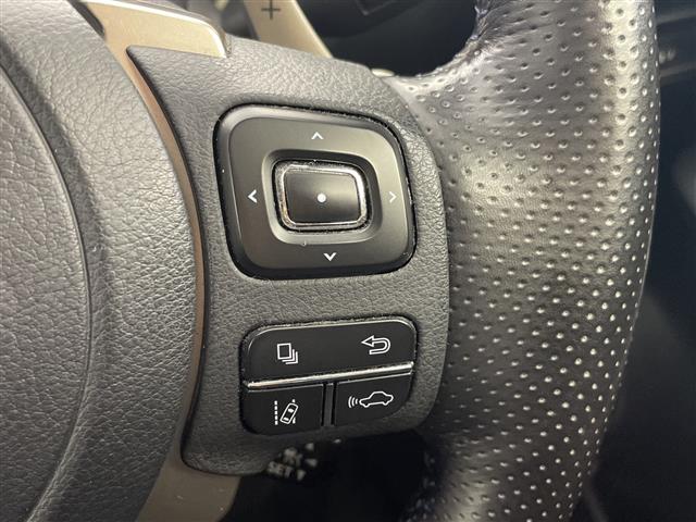 Lexus NX 9