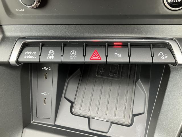 Audi Q3 9