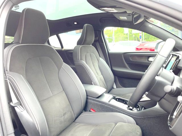 Volvo C40 12