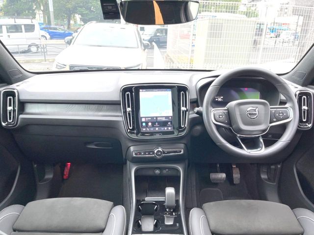 Volvo C40 2
