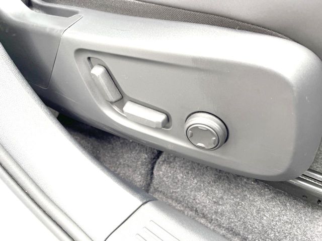 Volvo C40 9