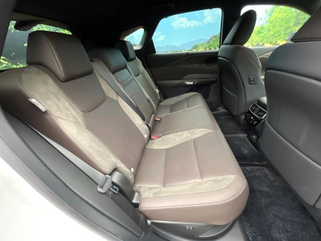 Lexus RX 10