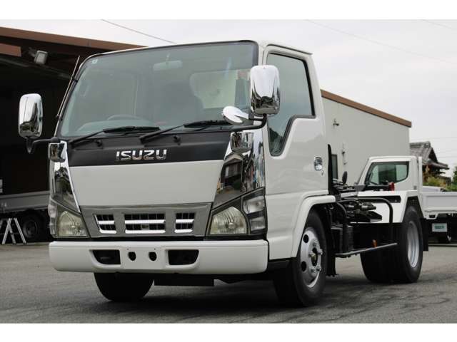 Isuzu Elf 11