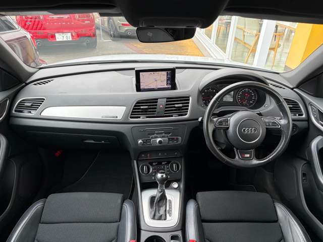 Audi Q3 5