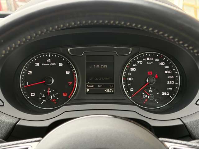 Audi Q3 7