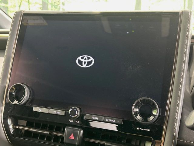 Toyota Alphard 6