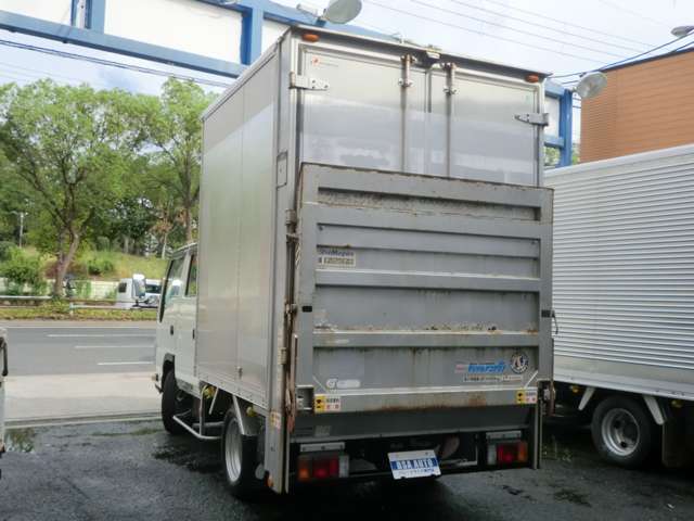 Isuzu Elf 5