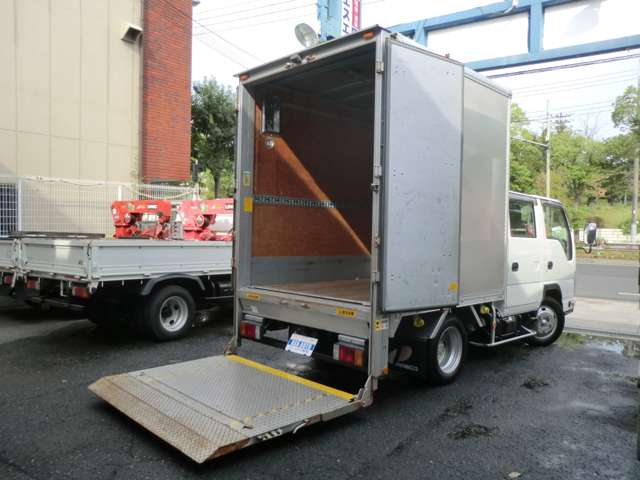 Isuzu Elf 7